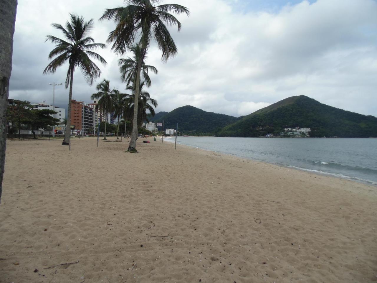 Sunny Apartamentos De 1 E 2 Dormitorios Na Martin De Sa Proximo A Praia Caraguatatuba Ngoại thất bức ảnh