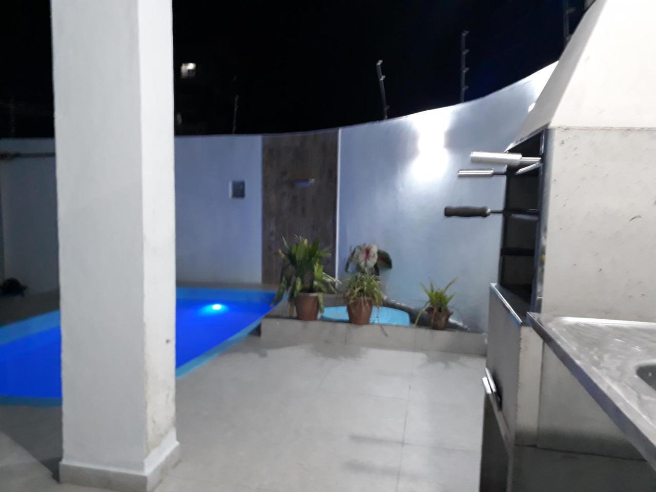 Sunny Apartamentos De 1 E 2 Dormitorios Na Martin De Sa Proximo A Praia Caraguatatuba Ngoại thất bức ảnh